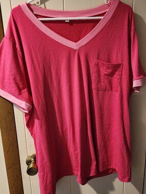 **Pink V-Neck Tee 3XL | Colorblock Trim Pocket T-Shirt**
